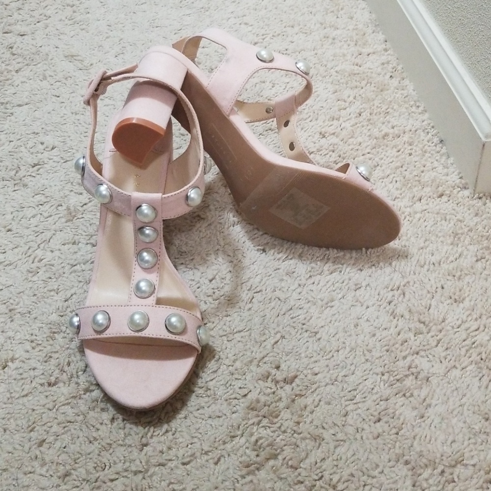 Sandals - Picture 2 of 2